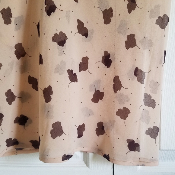 NWT CAbi Playfall Me 981 Sheer Blouse Leaf Medium - Picture 5 of 8